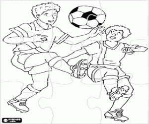 Colorear Puzzle de dos jugadores de futbol disputando el bal�n