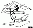 Gimnasta rítmica realizando un ejercicio con los aros