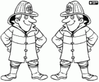 Dos simpáticos agentes de los bomberos 