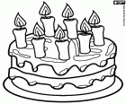 El pastel de cumpleaños de siete velas