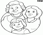 La abuela, la madre y la nieta en un retrato familiar. Tres generaciones de mujeres de una familia
