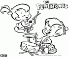 Pebbles es la guitarrista y Bam Bam el percusionista. Los dos pequeños en acción con los instrumentos musicales en la película Los Picapiedra